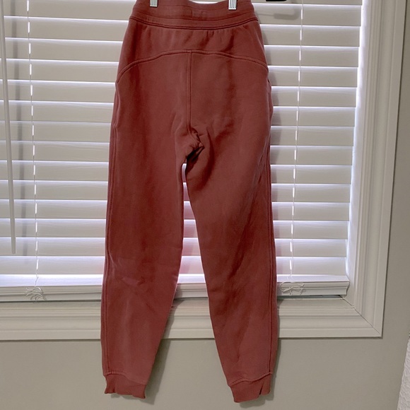 Lululemon Scuba High-Rise Jogger *Fleece 28" - Picture 4 of 7